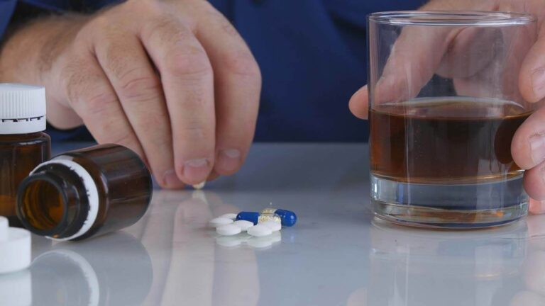 Can You Take Trazodone With Alcohol?